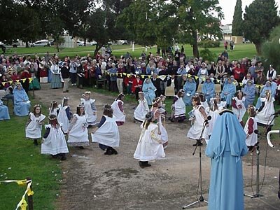 young dancers at the bardic gathering