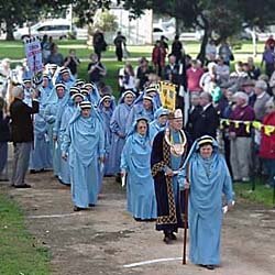 procession into the circle