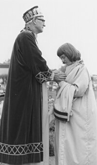 Richard Jenkin initiating his daughter, Morwenna, as bard, Bodmin 1979